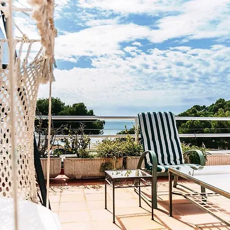 Independiente En Primera Linea De Moraira. Hotel 4*