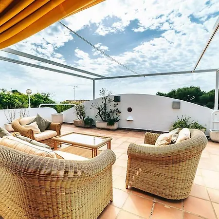 Hotel Independiente En Primera Linea De Moraira. 4*